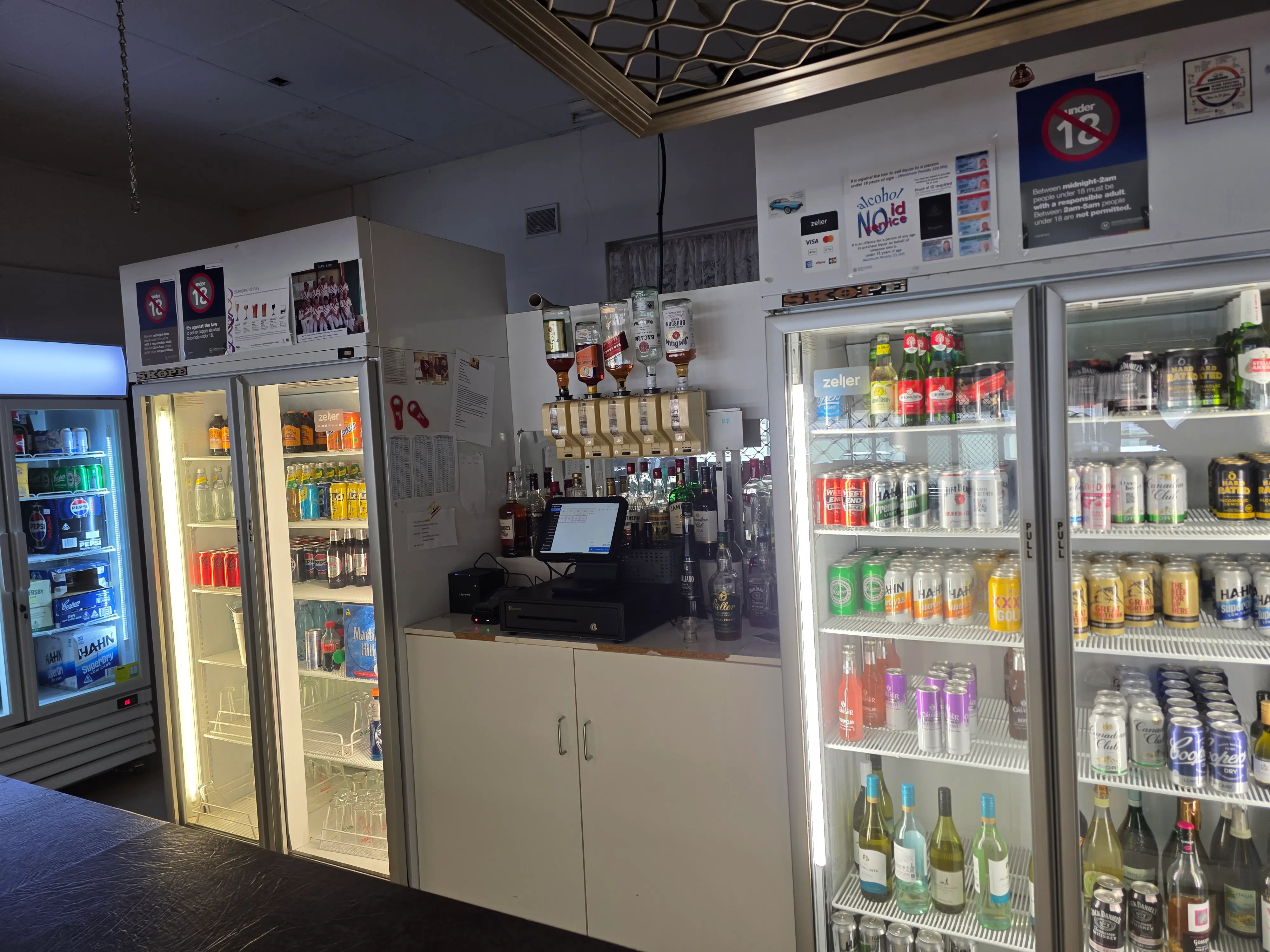 Licensed bar inside Whyalla Bowling Club